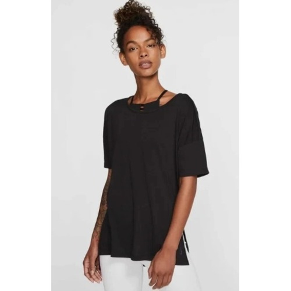Nike Yoga Dri Fit Slim Fit Black Short Sleeve T Shirt Womens‎ Medium M